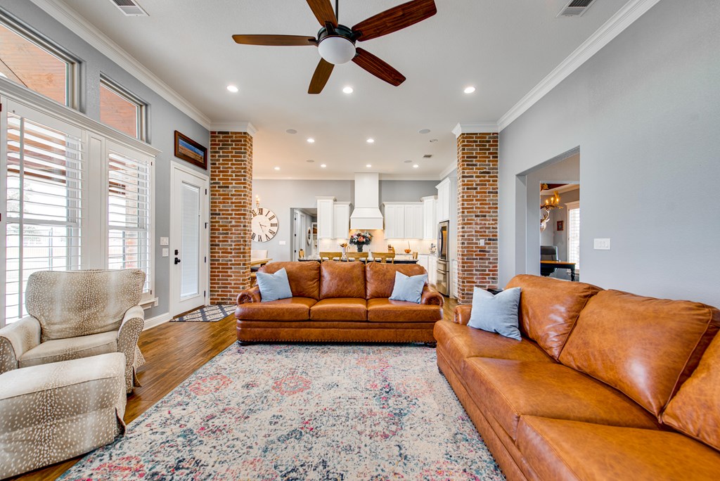 13001 E County Rd 116, Midland, Texas image 17