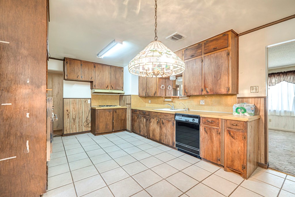 4604 Versailles Dr, Midland, Texas image 12