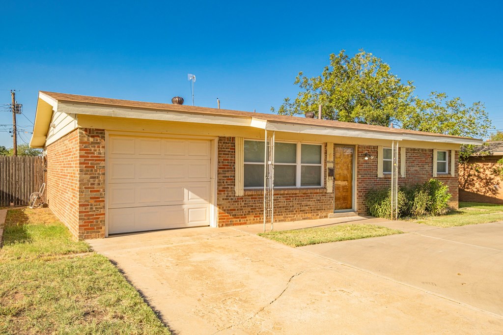 4604 Versailles Dr, Midland, Texas image 2