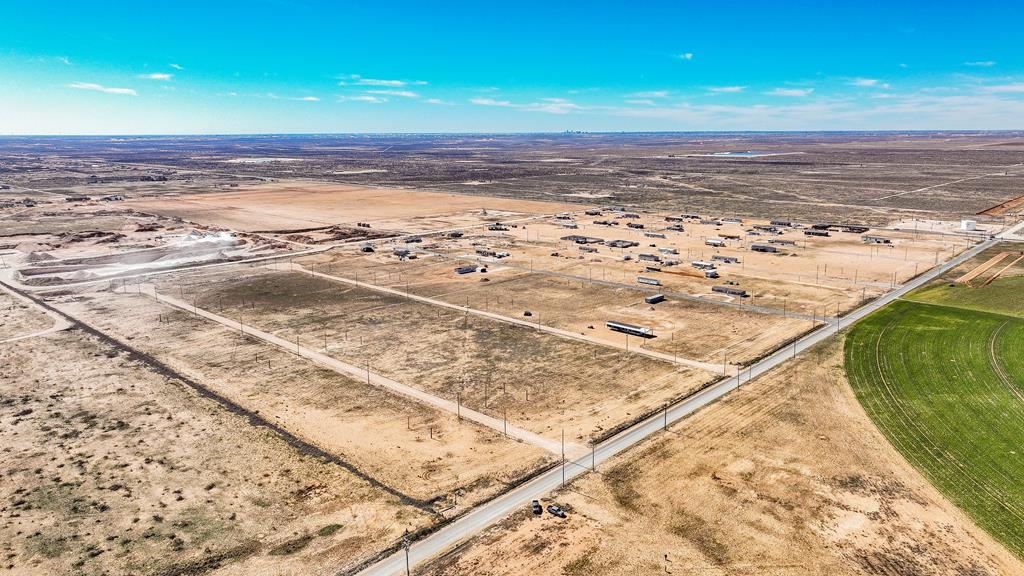 2400 Mist Ave, Stanton, Texas image 14