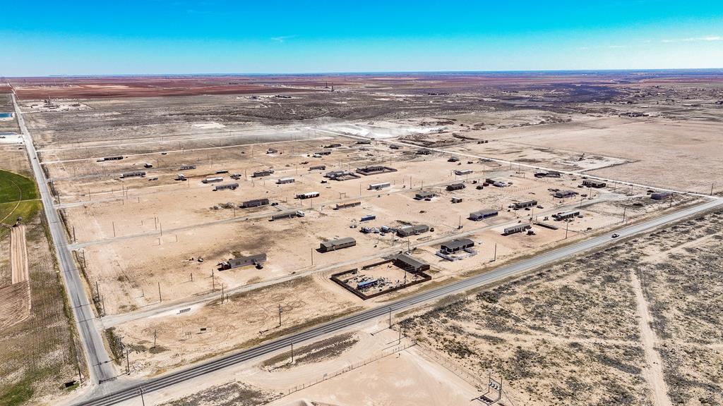 2400 Mist Ave, Stanton, Texas image 15