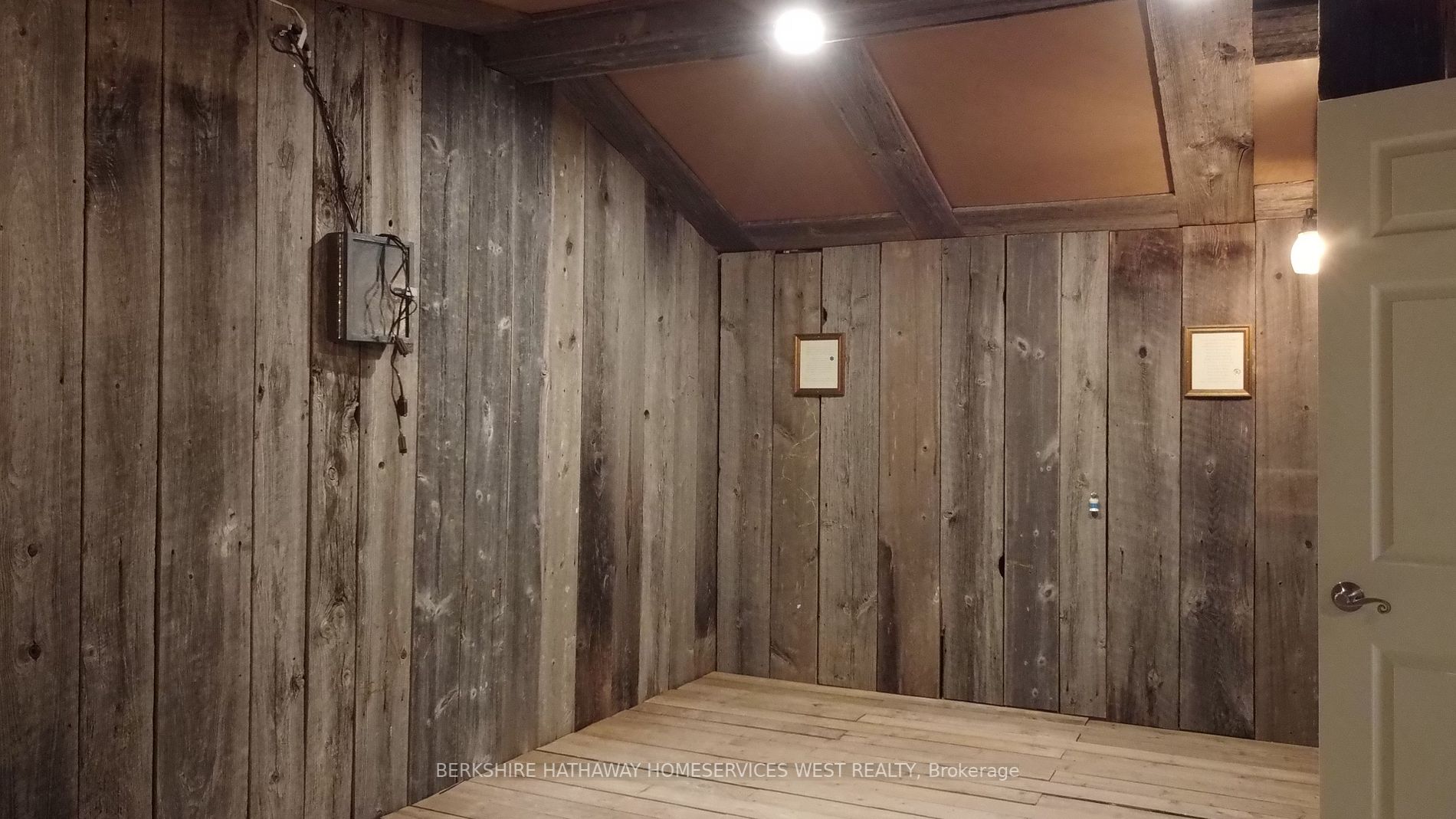 St. Catharines, ON L2R 4M5, Canada, ,2 BathroomsBathrooms,Residential,Active,70014