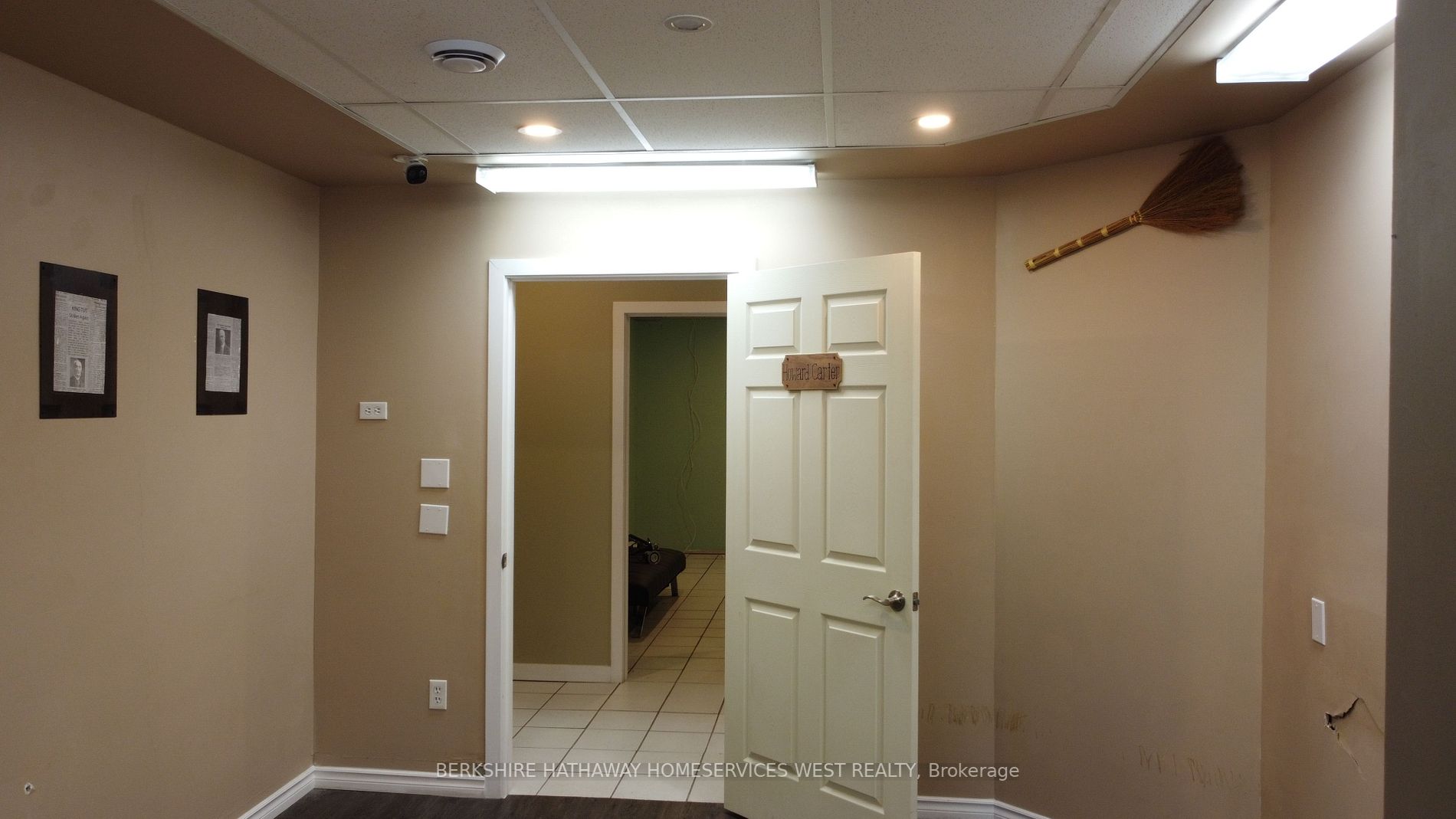 St. Catharines, ON L2R 4M5, Canada, ,2 BathroomsBathrooms,Residential,Active,70014