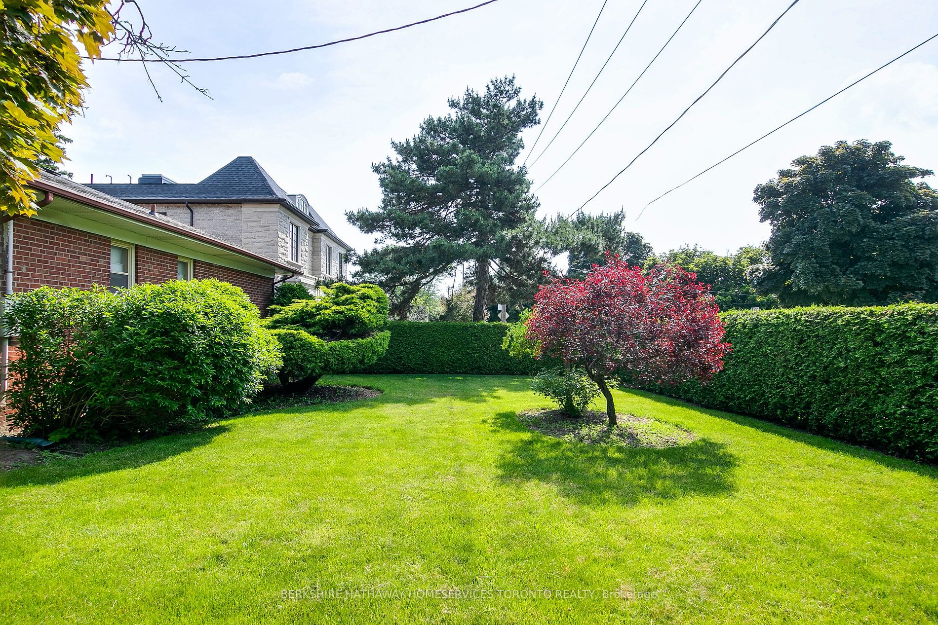 Toronto, ON M2K 1K8, Canada, 5 Bedrooms Bedrooms, ,3 BathroomsBathrooms,Residential,Active,45615