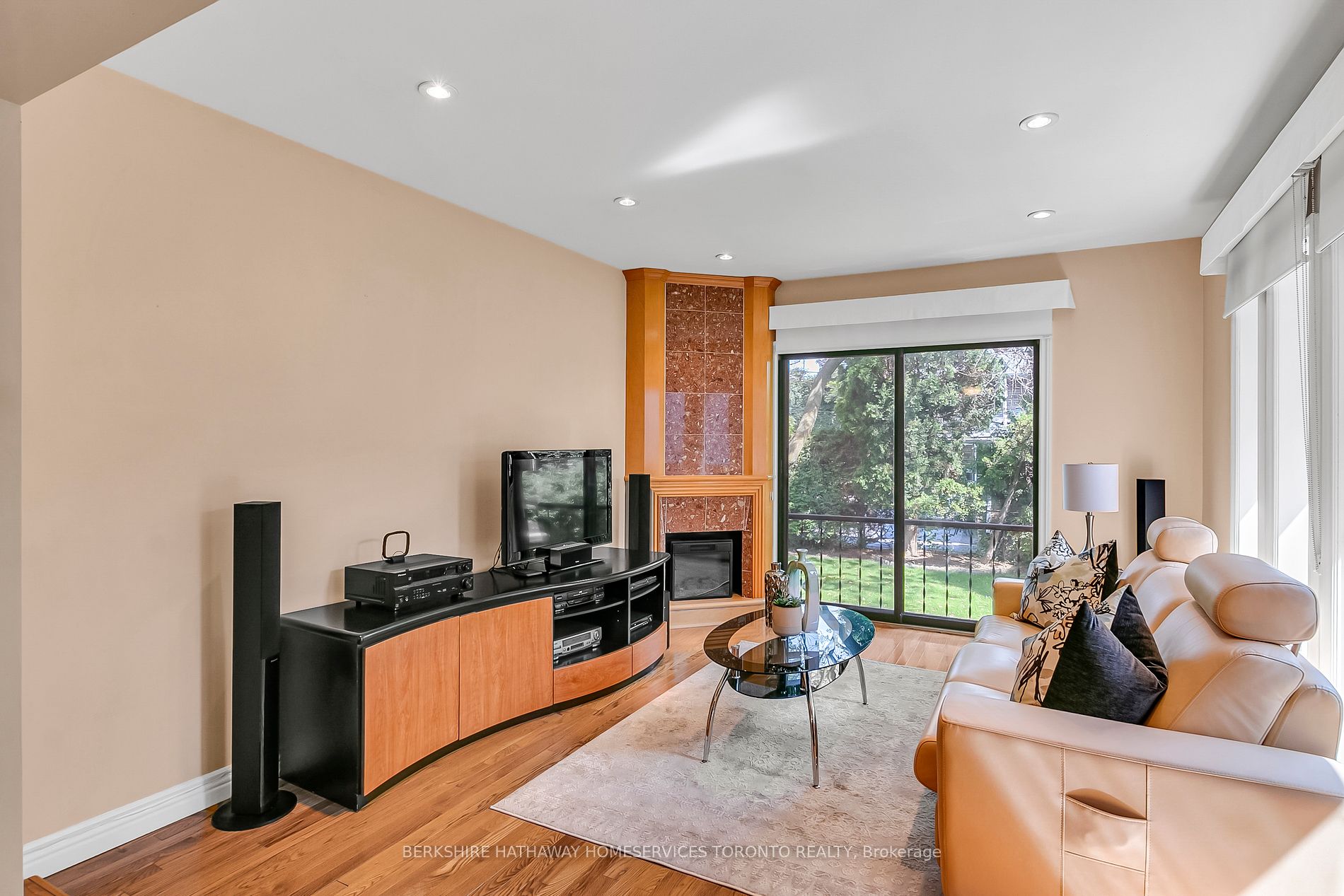 Toronto, ON M2K 1K8, Canada, 5 Bedrooms Bedrooms, ,3 BathroomsBathrooms,Residential,Active,45615