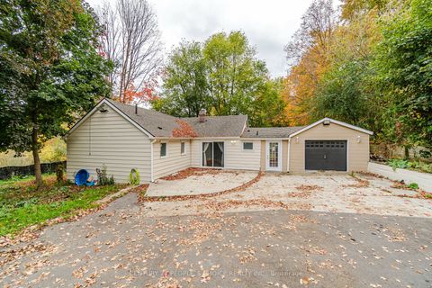 154 Simmons Street Vaughan ON L4H 4X7