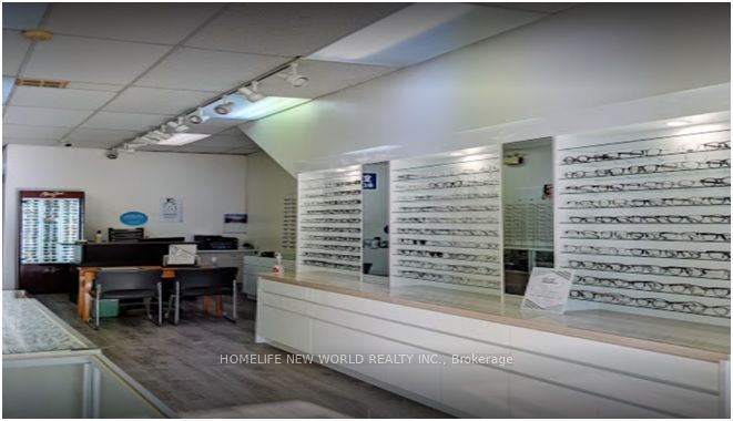 480 Dundas Street W