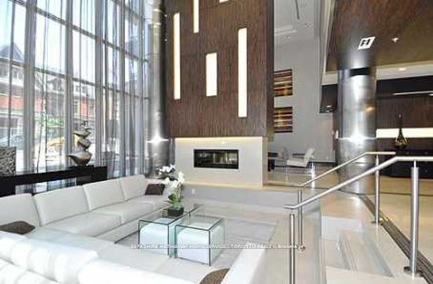 Toronto, ON M5A 1P9, Canada, 2 Bedrooms Bedrooms, ,2 BathroomsBathrooms,Residential,Active,41005