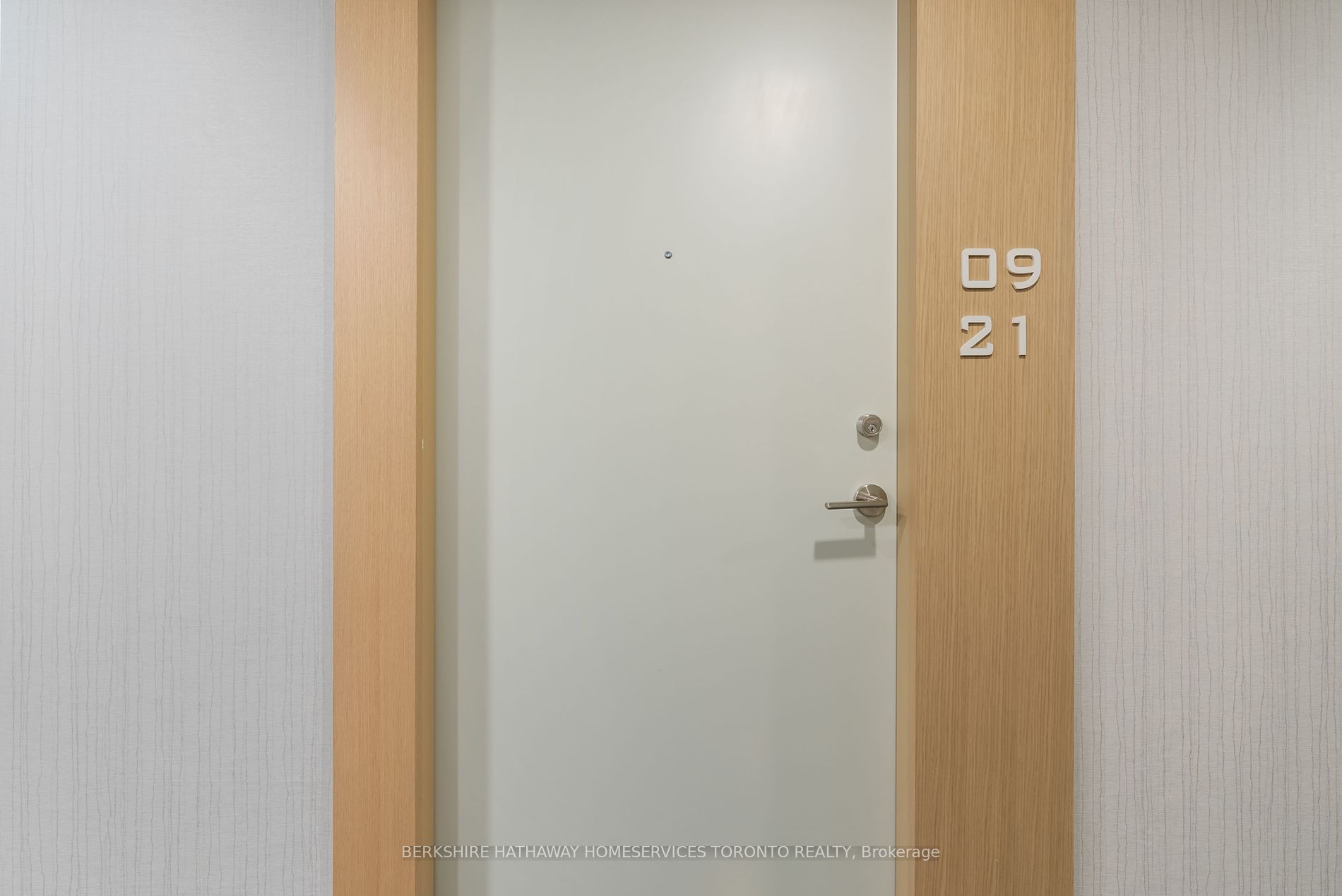 Toronto, ON M3K 0E4, Canada, 2 Bedrooms Bedrooms, ,2 BathroomsBathrooms,Residential,Active,37950