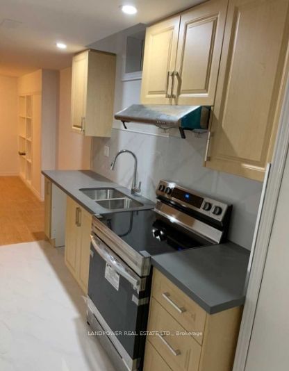 29 Sandy Point Drive S BSMT B