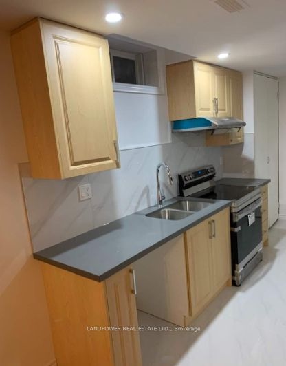 29 Sandy Point Drive S BSMT B