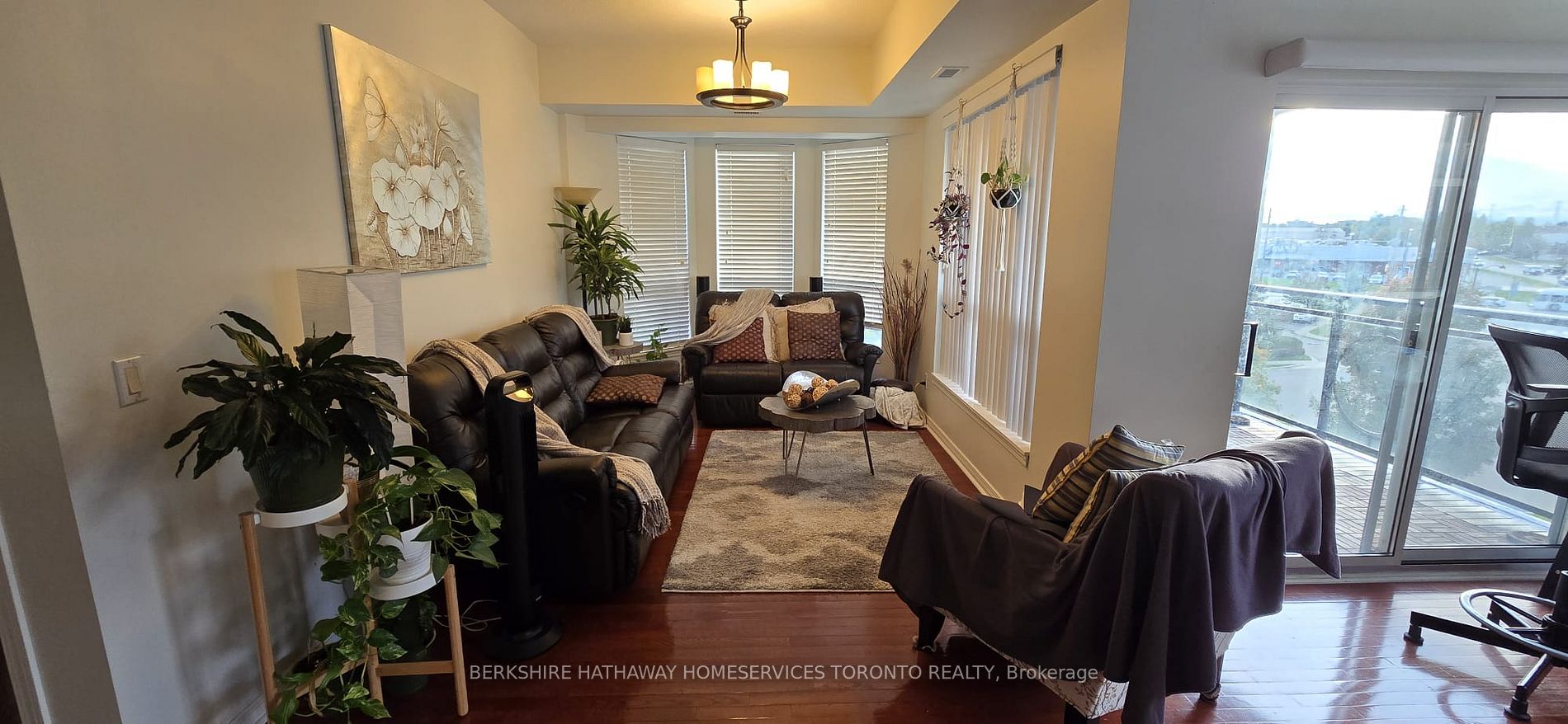 Vaughan, ON L4J 9K4, Canada, 2 Bedrooms Bedrooms, ,2 BathroomsBathrooms,Residential,Active,37418