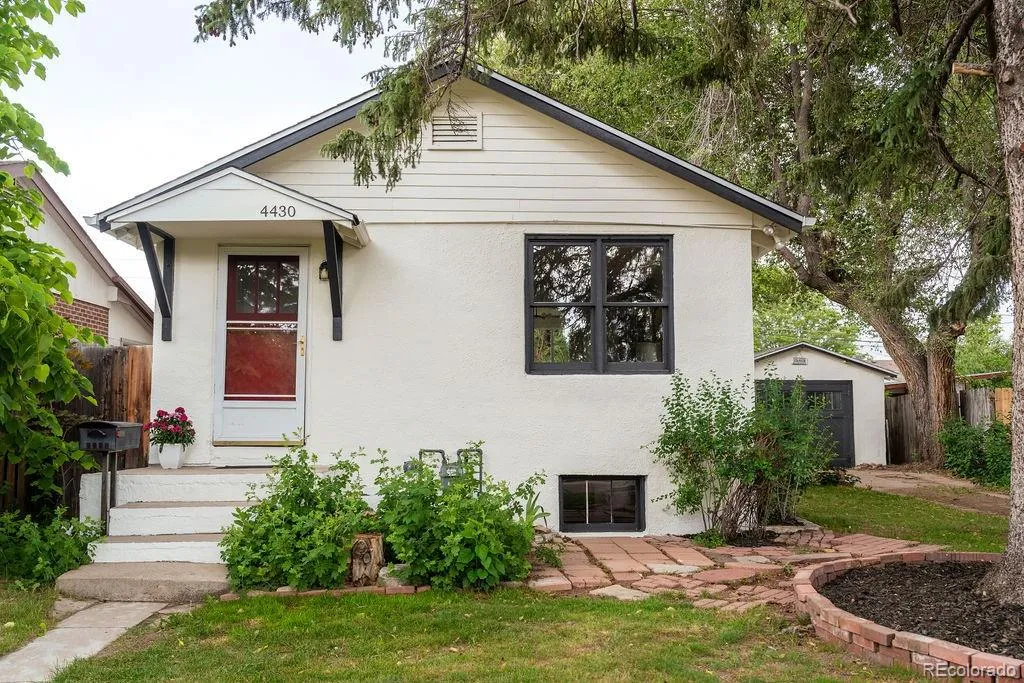 4430 S Cherokee St  