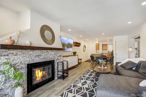21 Buffalo Drive Unit 222, Silverthorne, CO MLS: 6881913