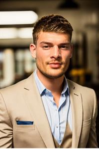 Agent Photo