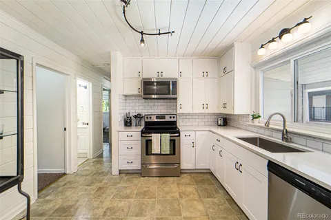 5700 W 28th Avenue Unit 15, Wheat Ridge, CO MLS: 2432736