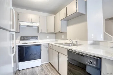 1244 Hunter Court Unit 202B, Longmont, CO MLS: 3074951