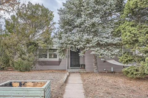 1201 Moline Street, Aurora, CO 80010 - MLS#: 7259625