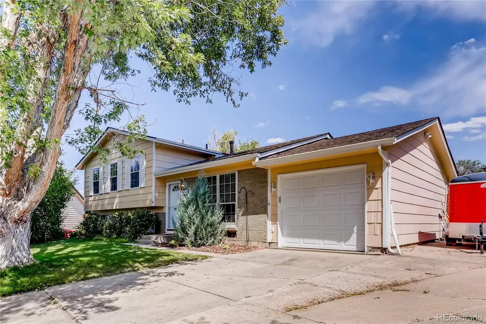 2454 S Kittredge Way  