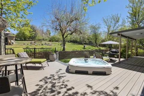 1196 S Quebec Way, Denver, CO MLS: 6919276