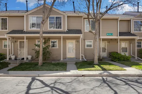 1818 S Quebec Way Unit 3-4, Denver, CO MLS: 8344205