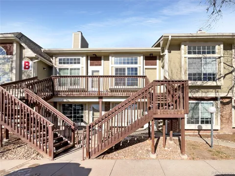 1885 S Quebec Way Unit B23, Denver, CO MLS: 9622786