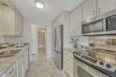 4800 E Hale Parkway Unit 802N, Denver, CO MLS: 2928850
