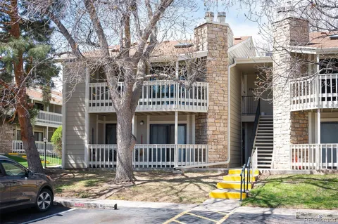 8225 Fairmount Drive Unit 10-204, Denver, CO MLS: 5010124