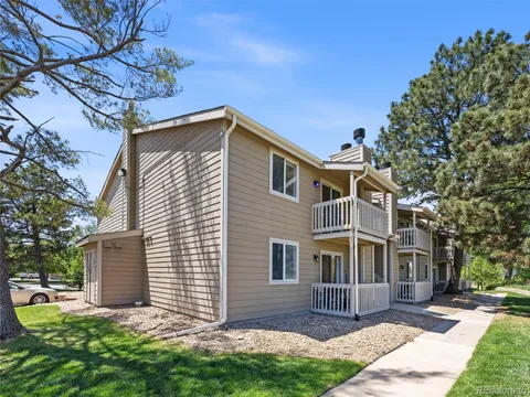1980 S Xanadu Way Unit 208, Aurora, CO MLS: 9102224