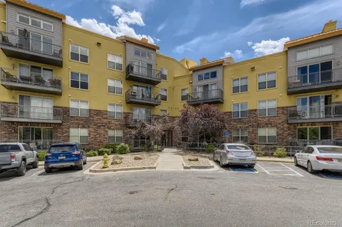 9019 E Panorama Cir Unit 406, Englewood, CO MLS: 7575995