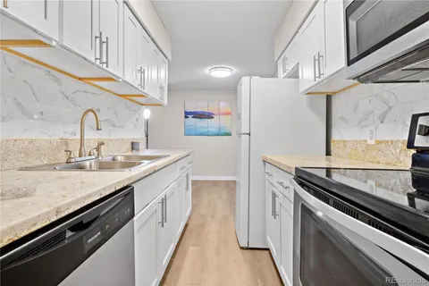 7645 E Quincy Avenue Unit 105, Denver, CO MLS: 6057270