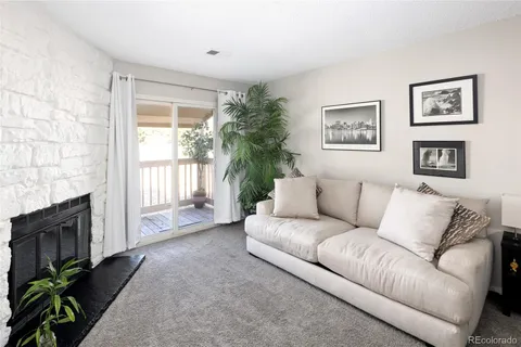 1960 S Xanadu Way Unit 208, Aurora, CO MLS: 2524149