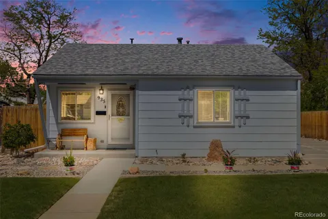 935 Newark Street, Aurora, CO 80010 - MLS#: 7031128