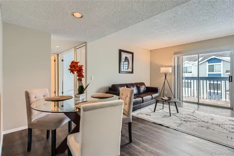 1312 S Cathay Court Unit 202, Aurora, CO MLS: 7243697