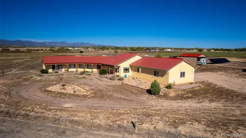 39 5th Street, Penrose, CO MLS: 7968172