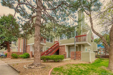 919 S Dawson Way Unit 17, Aurora, CO MLS: 9093334