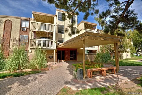 1306 S Parker Road Unit 162, Denver, CO MLS: 9201787