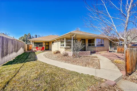 3209 N Olive Street, Denver, CO 80207 - MLS#: 8049728