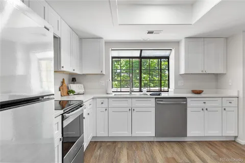 12662 E Warren Drive Unit F, Aurora, CO MLS: 8947587