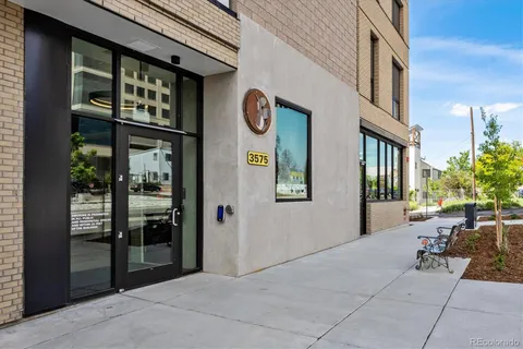 3575 Chestnut Place Unit 406, Denver, CO MLS: 1862717
