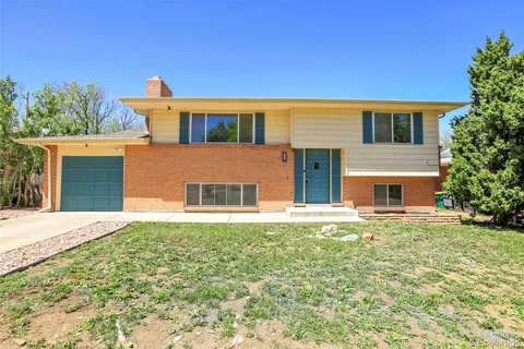 433 S Vaughn Way, Aurora, CO MLS: 8823651