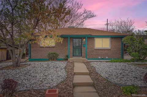 8511 Essex Drive, Denver, CO MLS: 8738816