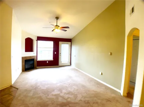 5765 Genoa Way Unit 305, Aurora, CO MLS: 6563703