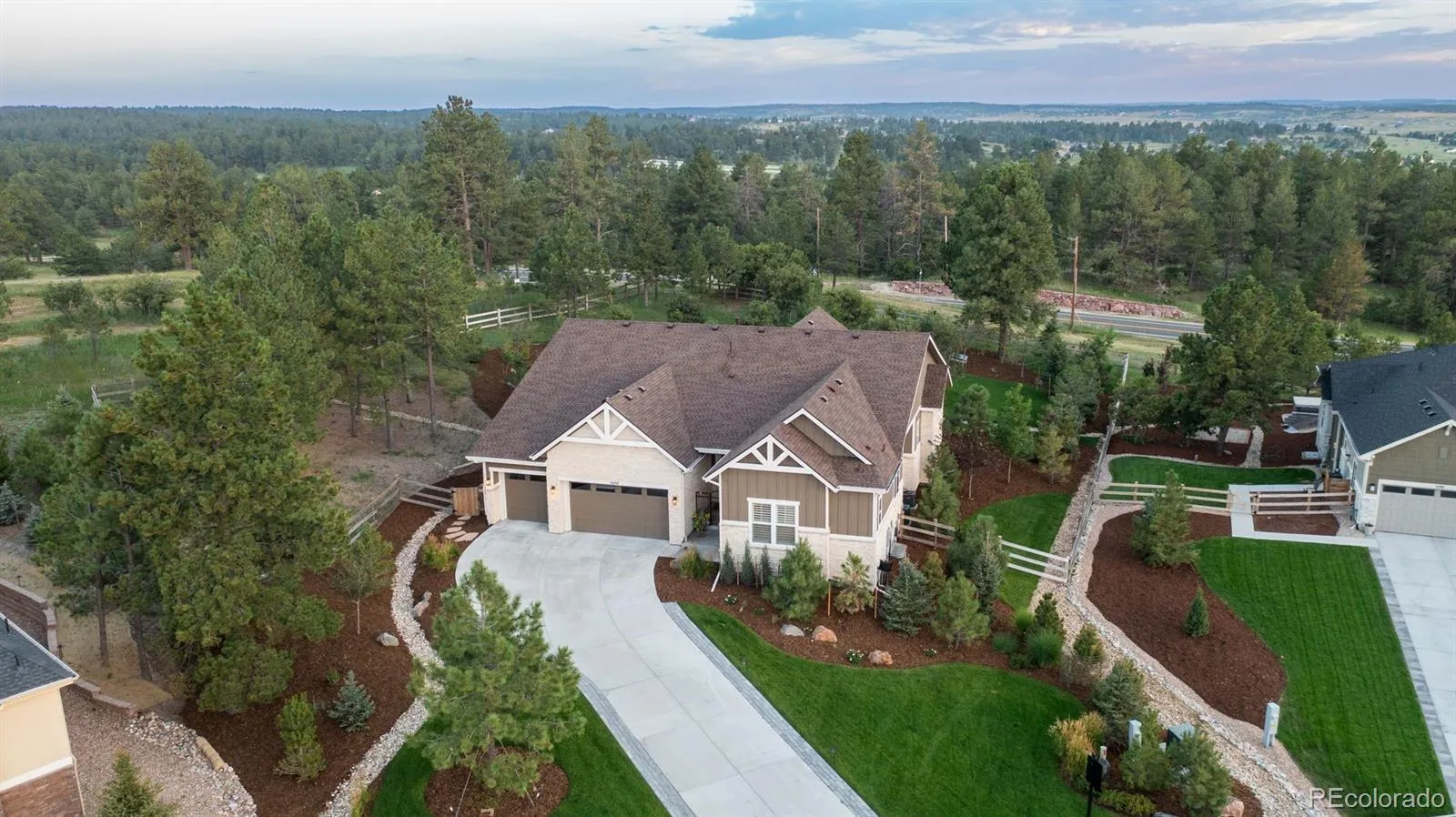 5600 Heritage Oak Dr