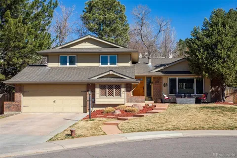 4967 E Lake Avenue, Centennial, CO MLS: 2797971