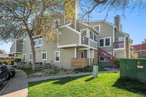 922 S Dearborn Way Unit 8, Aurora, CO MLS: 4971153