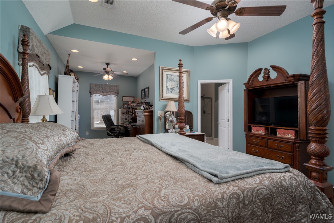 8709 Meadowlake Drive, North Port, Alabama image 17