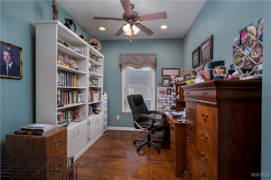 8709 Meadowlake Drive, North Port, Alabama image 23