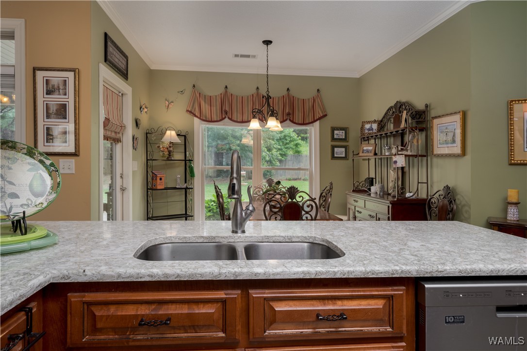 8709 Meadowlake Drive, North Port, Alabama image 5