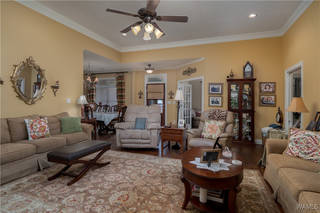 8709 Meadowlake Drive, North Port, Alabama image 7